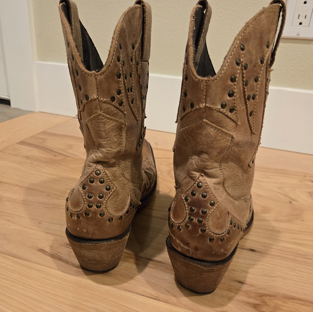 Liberty Black Tan Studded Leather Western Boots Women's Size 9.5 - Picture 4 of 7